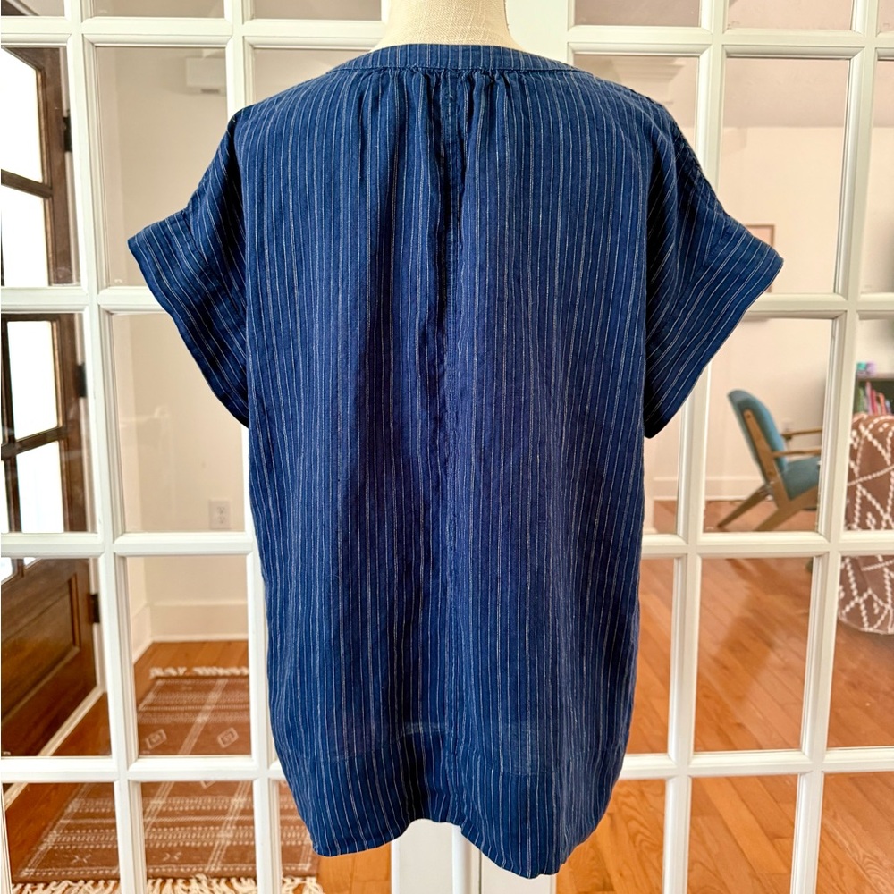 Lou & Grey Oversized Linen Top - Picture 8 of 10